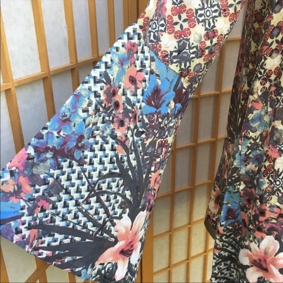 Umgee Boho Floral Print Tunic Top SZ S - Picture 6 of 8